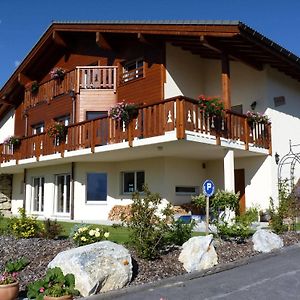 Bed and Breakfast Chalet Des Alpes Crans-Montana Exterior photo